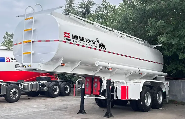 20000L 2 axle fuel tanker semi trailer in Tongya factory yard