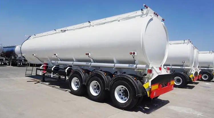 Oil Tanker Semi Trailer In Fuel Transport Application